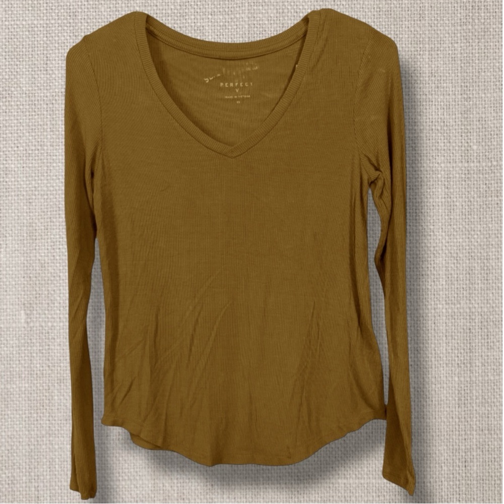 🌺Aero Rib Long Sleeve V-Neck Top